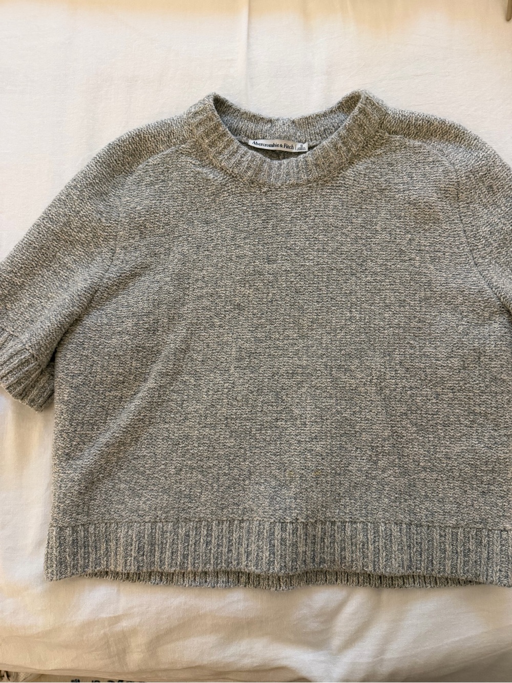 Abercrombie & Fitch Sweater